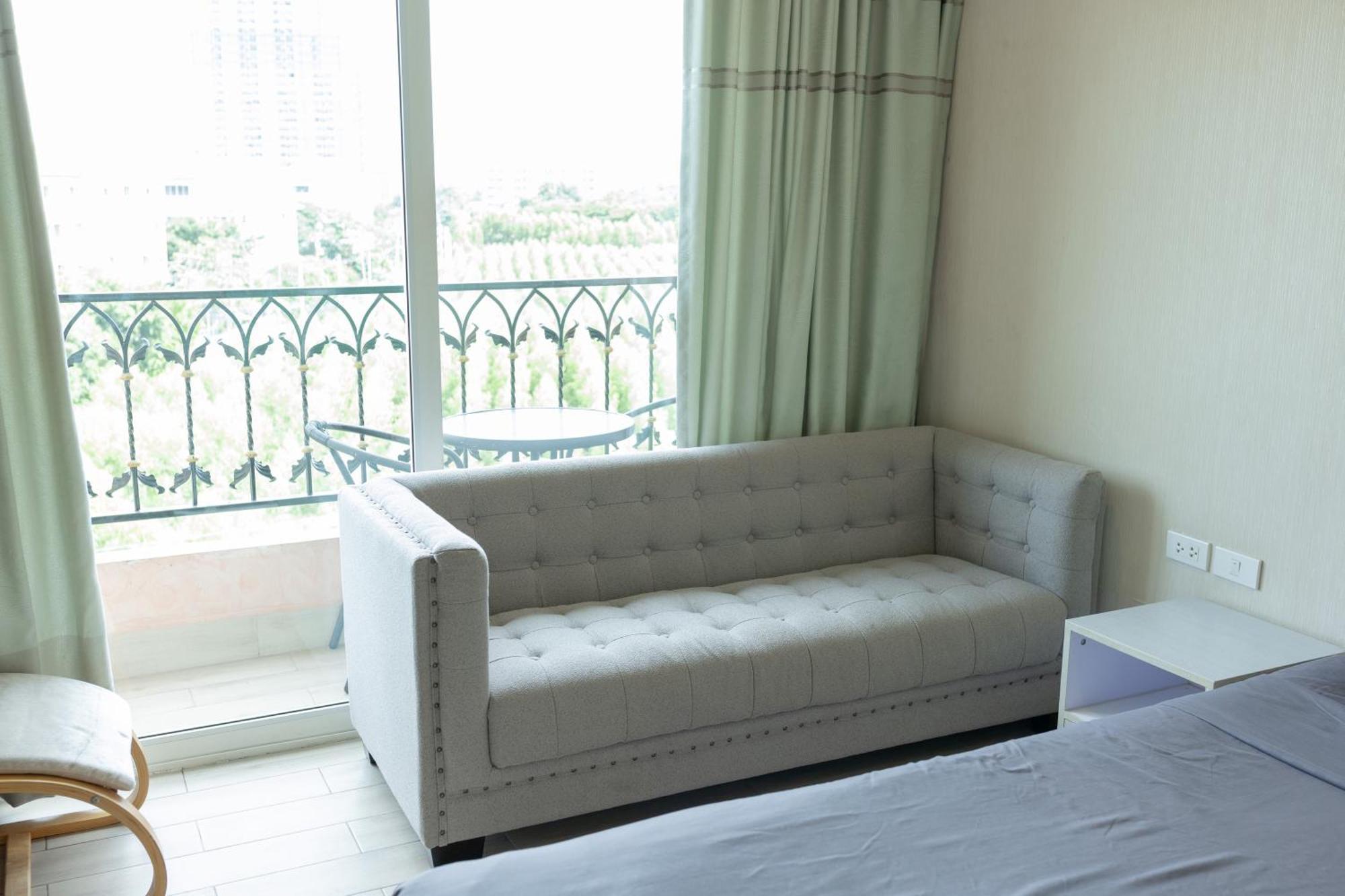 Seven Seas Condo Resort Jomtien Beach Exterior photo